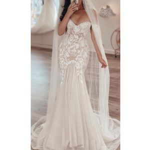 Riki Dalal Kathleen Wedding Dress **NEW**
